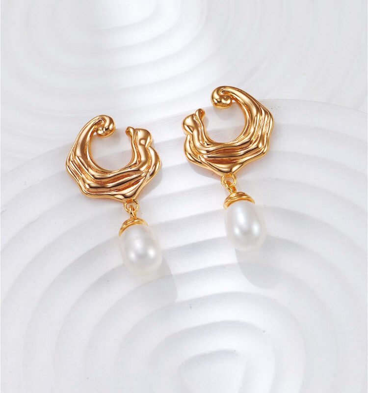 Wave Pearl Earrings